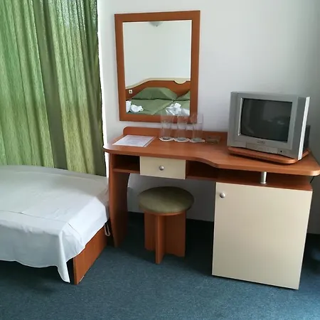 Ruskovi Vendégház Ravda